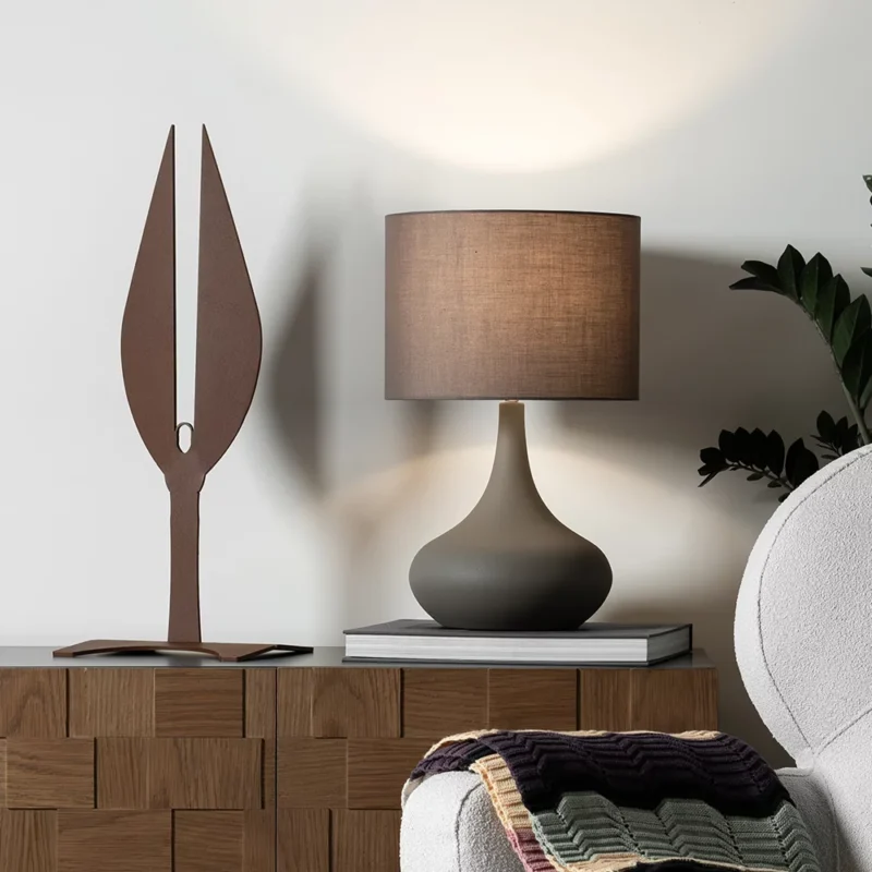 Angel a contemporary interpretation of an angel, this metal sculpture combines simplicity with symbolic depth. Its sleek design makes it a versatile decorative element. Ideal for modern interiors, offices, and spaces seeking a blend of art and symbolism.