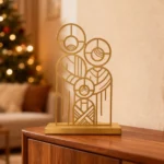 Virgin Mary, Christ & Joseph – DIZE Art Objects. A minimalist metal sculpture that captures the Holy Family in a single continuous line. Elegant, symbolic, and timeless — a contemporary piece that brings serenity and sacred warmth to any space.